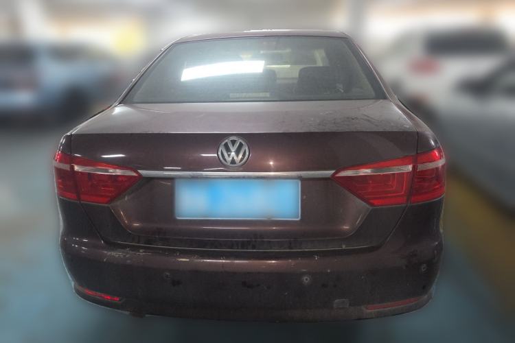 Used Volkswagen Lavida 2013 Revised Classic 1.6L Automatic Fashion Edition
