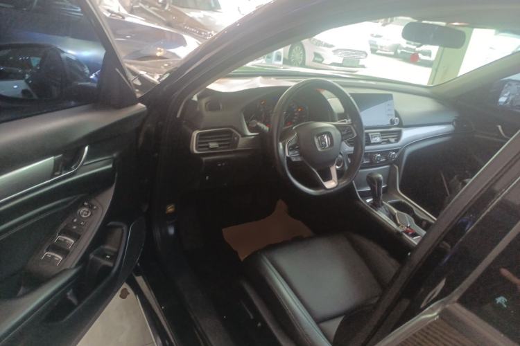 Used Honda Accord 2018 260TURBO Elite Edition China VI Driver Seat