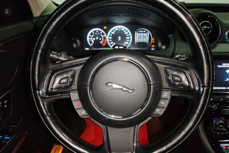 Used Jaguar XJ 2016 XJL 2.0T Two-Wheel-Drive Elegant Business Edition
