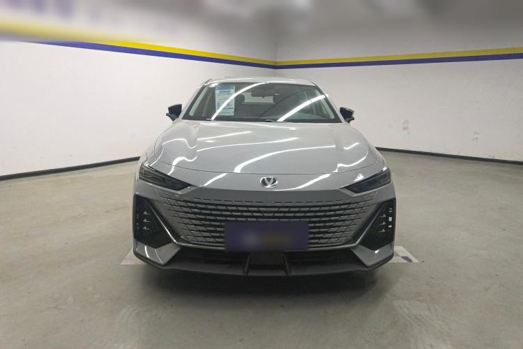 Used Changan UNI-V iDD 2023 Zhidian iDD 1.5T 113km Smart & Fun Version (Rapid Edition)
