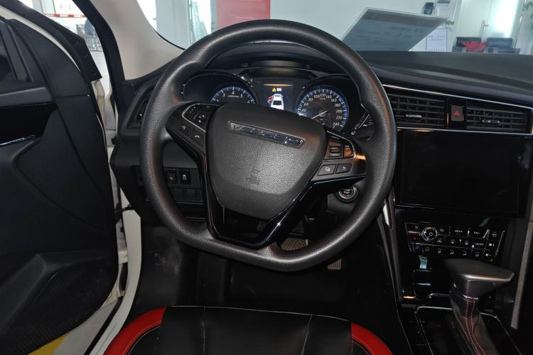 Used Venucia D60 2019 100 000 Honor 1.6L XL CVT Chenku Edition China VI Standard
