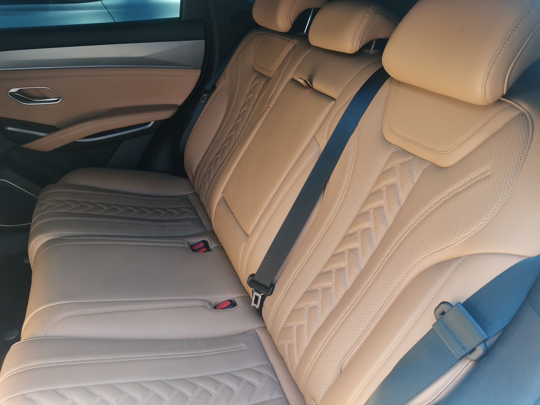 BYD Song L DM-i 2024 160km Beyond Edition — снимка 17