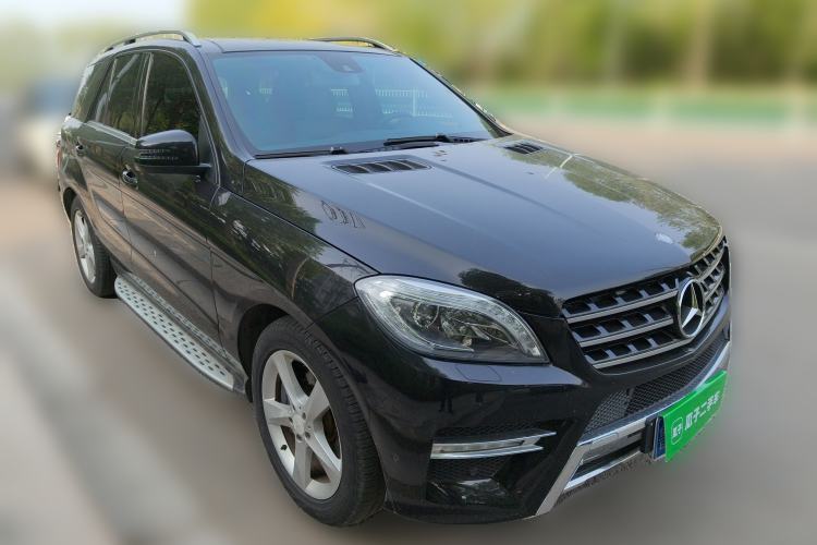 Used Mercedes-Benz M-Class 2012 ML 350 Sport Edition Front Right 45 Deg