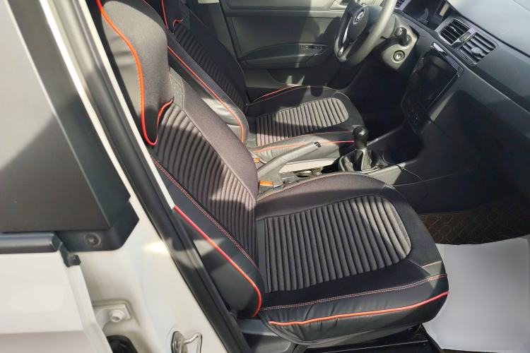 Used Volkswagen Santana 2016 1.6L Manual Fashion Edition
