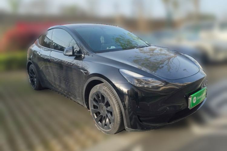 Used Tesla Model Y 2022 Rear-Wheel-Drive Version Front Right 45 Deg