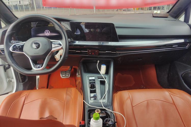 Used Volkswagen Golf 2021 280TSI DSG R-Line Center Console