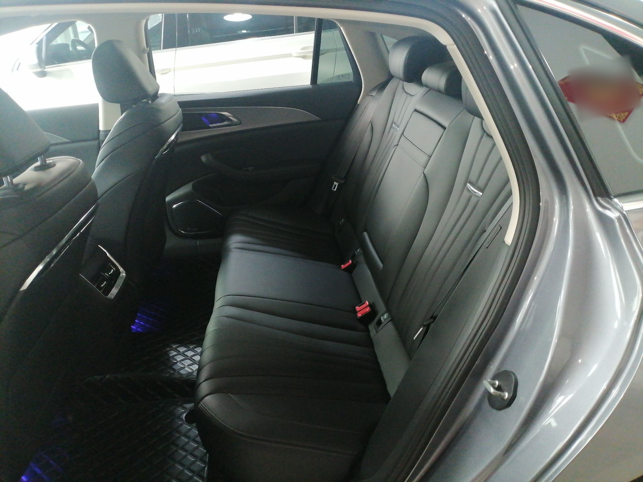 Hongqi H5 2023 2.0T Automatic Smart Connect Flagship Edition - Chinese Trim Xiang — снимка 20