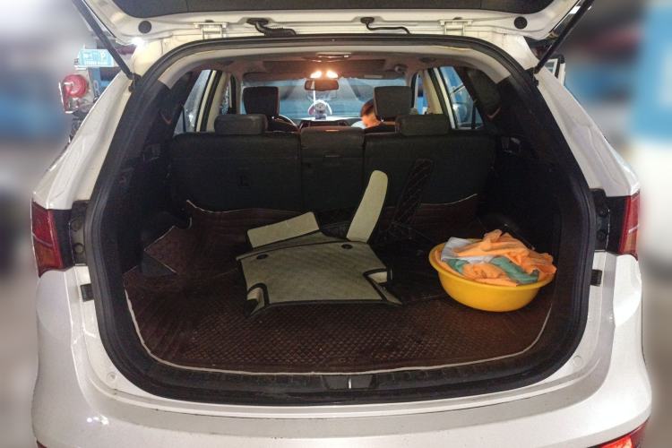 Used Hyundai Santa Fe 2013 2.4L Automatic 2WD Comfort Edition