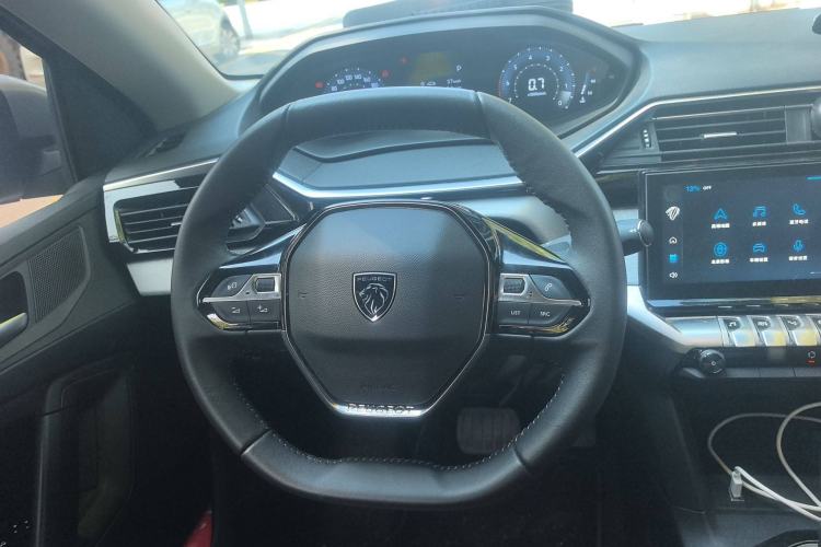 Used Peugeot 408 2024 360THP "Da Da" Model – Latou Edition Steering Wheel