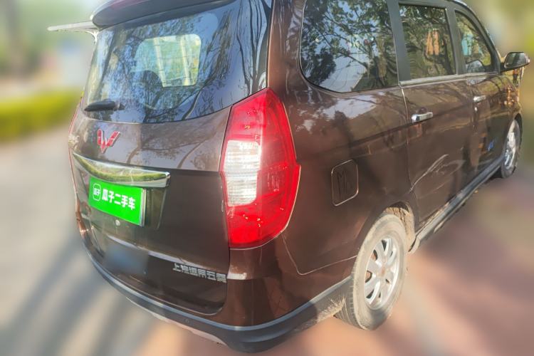 Used Wuling Hongguang 2014 1.5L S Luxury Model Rear Right 45 Deg