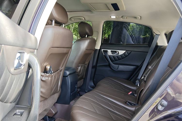 Used Infiniti QX70 2013 3.7L Supreme Edition