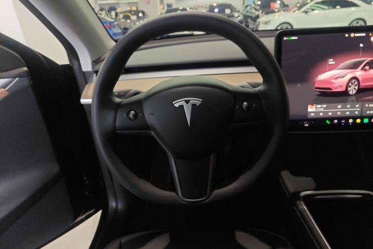 Used Tesla Model Y 2022 Revised Version Rear-Wheel Drive Steering Wheel