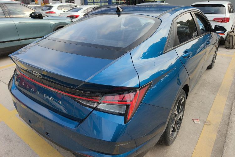 Used Hyundai Elantra 2021 1.5L CVT LUX Prestige Edition