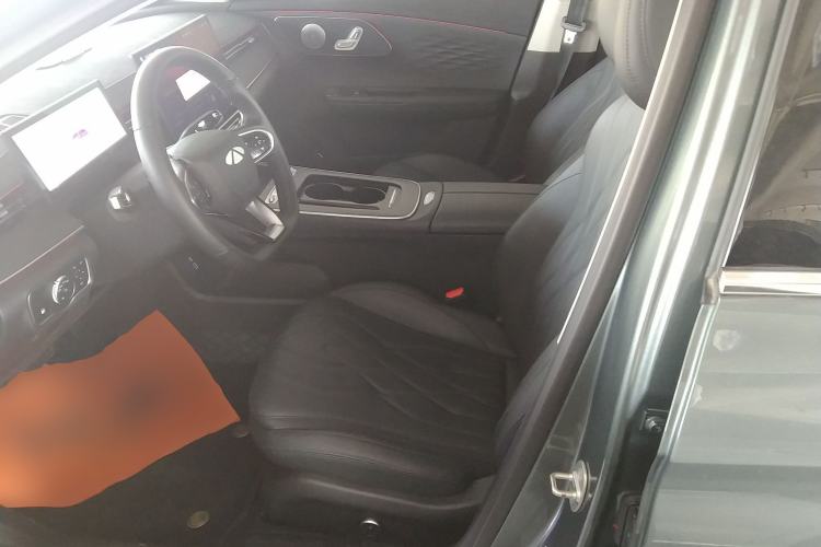 Used Chery Fengyun A8L 2025 1.5 TGDI 145 km Luxury Version Left Front Seat