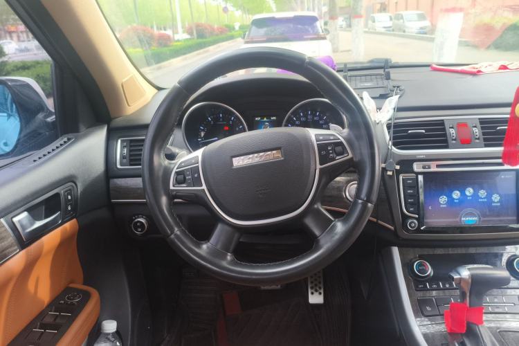 Used Haval H8 2015 2.0T Two-Wheel-Drive Elite Version