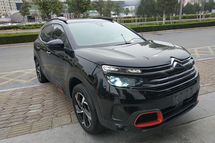 Used Citroen C5 AIRCROSS 2017 350THP Fashion Edition Front Right 45 Deg