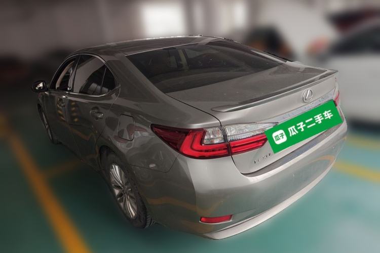 Used Lexus ES 2015 200 Elite Edition Rear Left 45 Deg