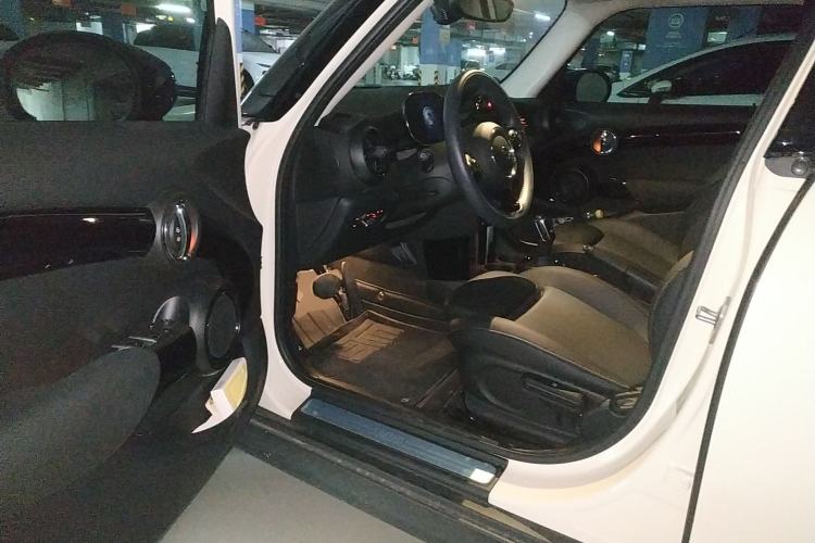 Used MINI 2021 1.5T COOPER Classic Edition Five-Door Version