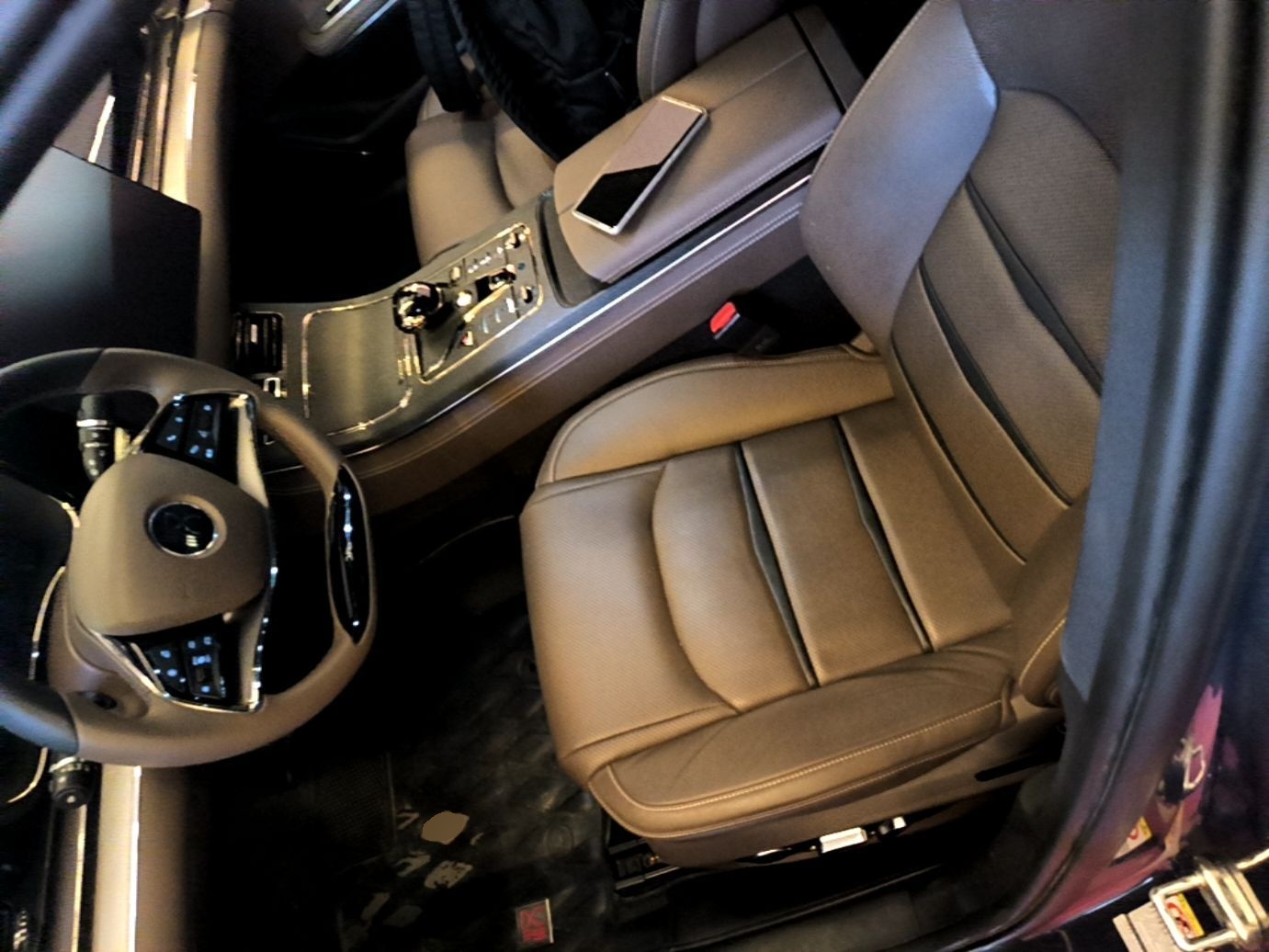 BYD Han 2020 DM Four-Wheel Drive Performance Edition Luxury Model — снимка 17