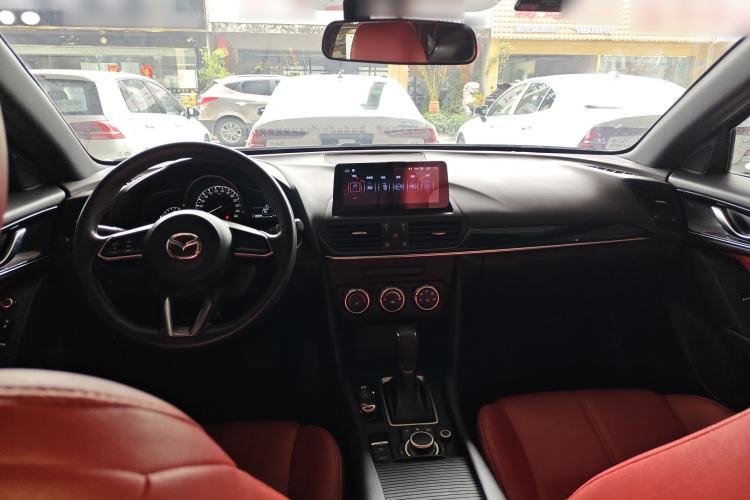 Used Mazda CX-4 2020 2.0L Automatic Two-Wheel Drive Blue Sky Dynamic Edition Center Console