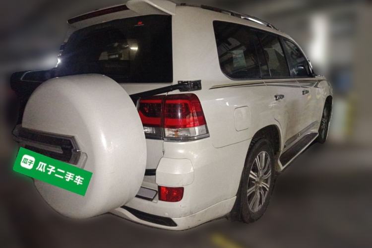 Used Toyota Land Cruiser 2018 4.0 GX-R Eight Cylinders No Winch Outboard Mount Middle East
