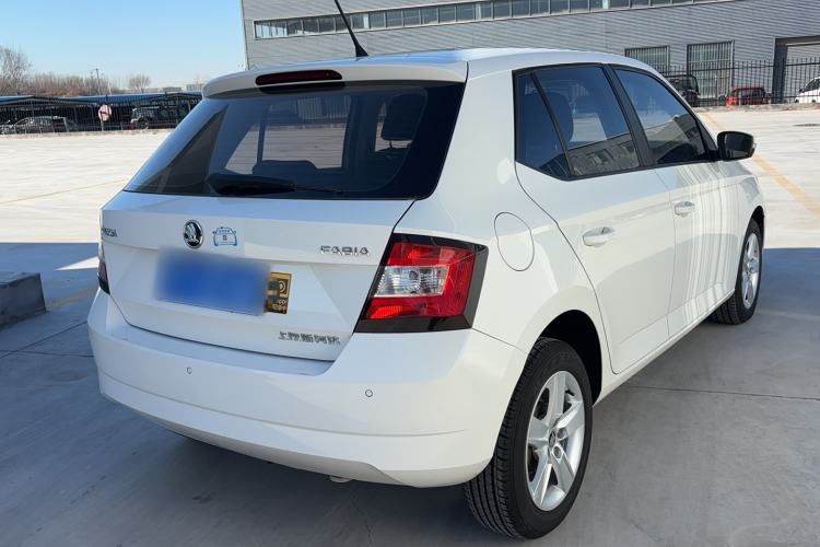 Used Skoda Fabia 2017 1.4L Automatic Car Enjoy Edition