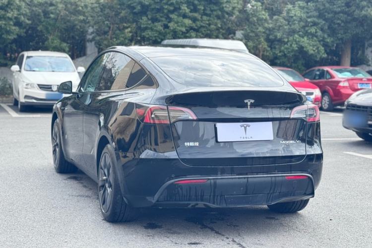 Used Tesla Model Y 2023 Rear-Wheel-Drive Version