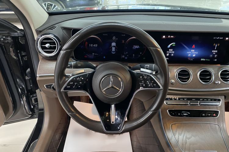 Used Mercedes-Benz E-Class 2022 E 300 L Stylish Model Interior 3