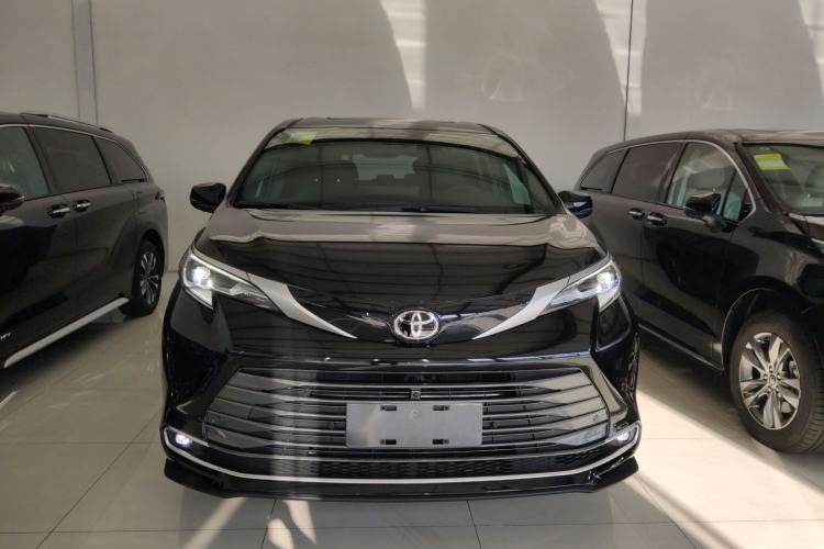 Used Toyota Sienna 2026 Model 2.5L Dual-Engine Four-Wheel-Drive Prestige Edition
