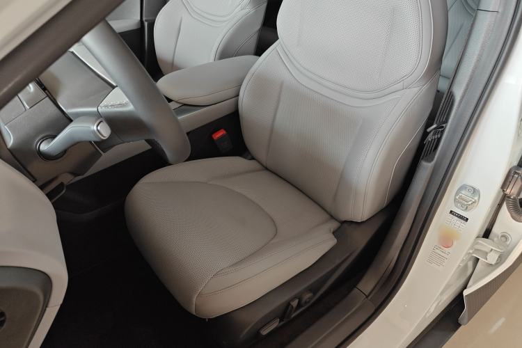 Used XPeng MONA M03 2025 600 with Ultra-Long Range Max Left Front Seat