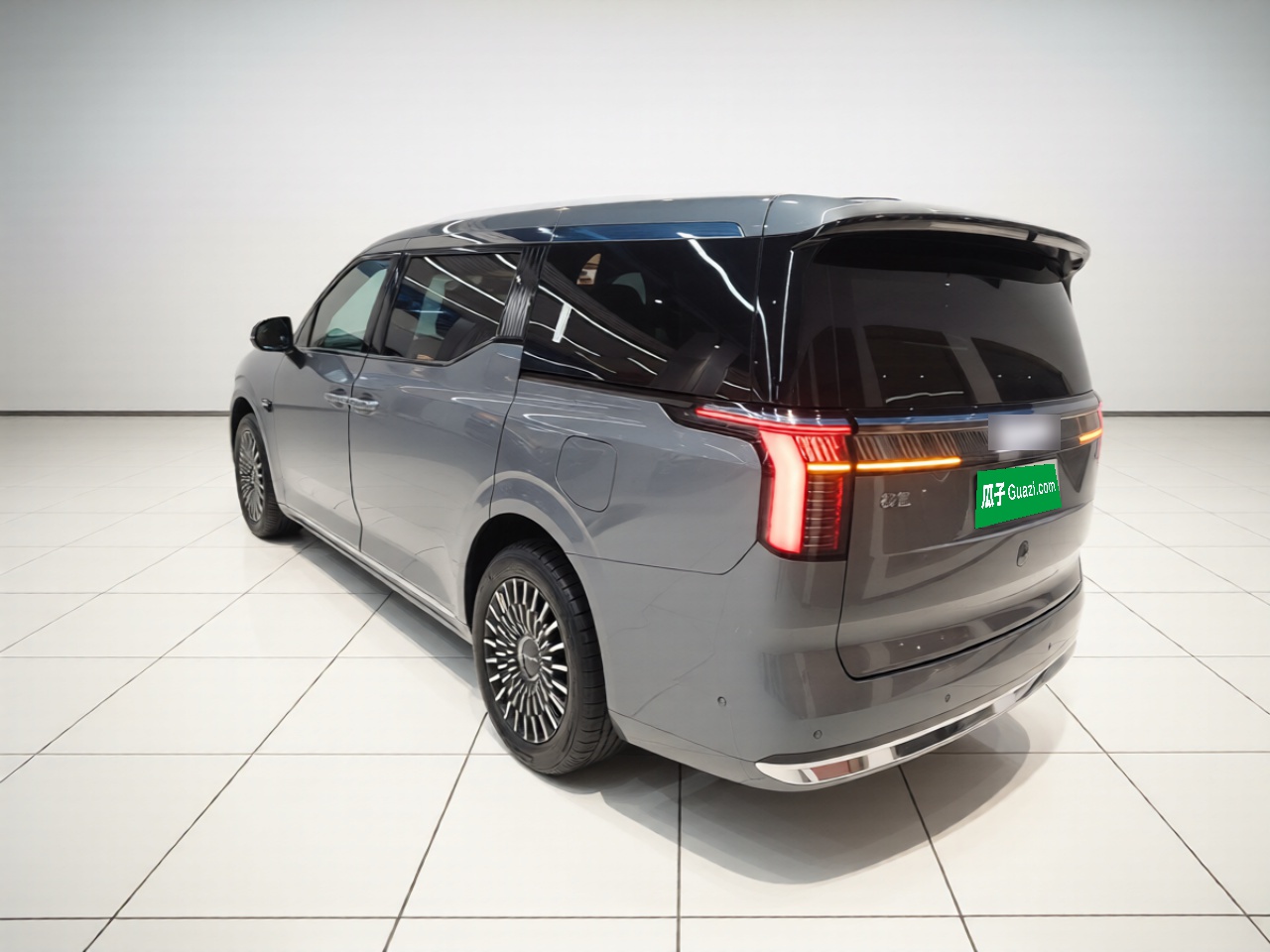 Zeekr 009 2024 Six-Seat Executive Version 4WD 108 kWh — снимка 4
