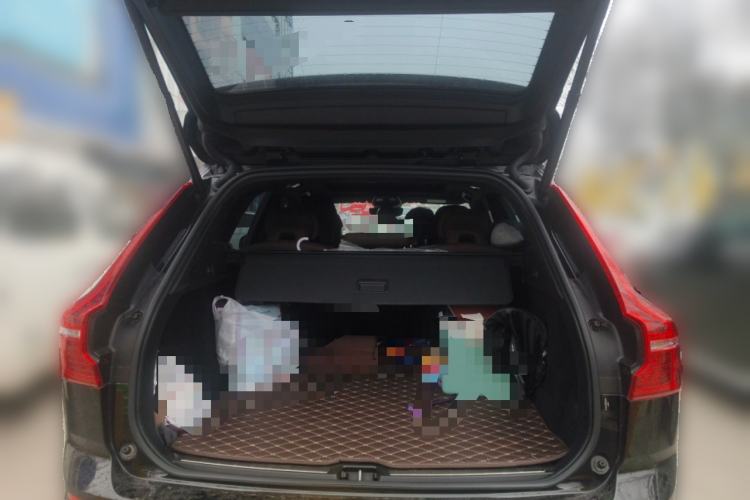 Used Volvo XC60 2024 B5 4x4 Smart Luxury Edition Trunk