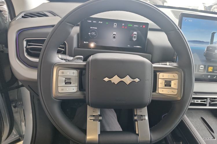 Used Formula Leopard Titanium 3 2025 501KM All-Wheel Drive Intelligent Driving Ultra Version