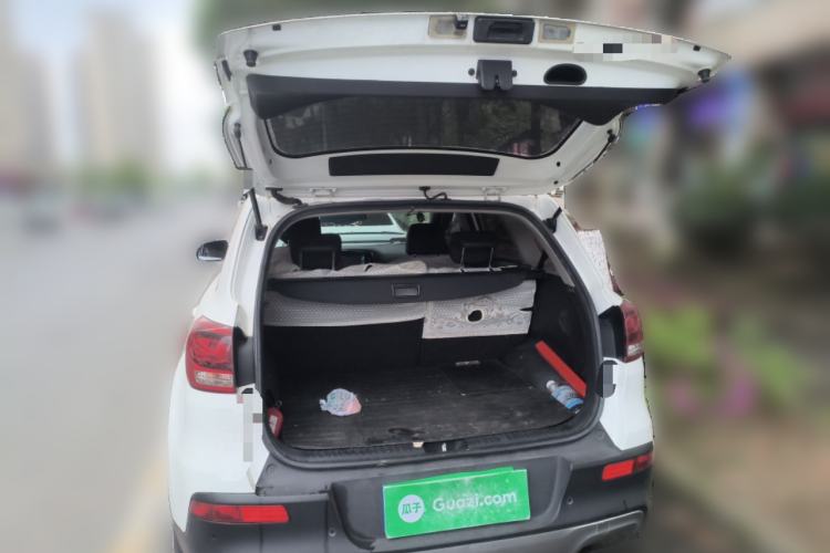 Used Kia KX3 2015 1.6L Automatic Two-Wheel Drive DLX Trunk