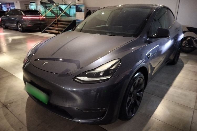 Used Tesla Model Y 2021 Long-Range All-Wheel-Drive Version