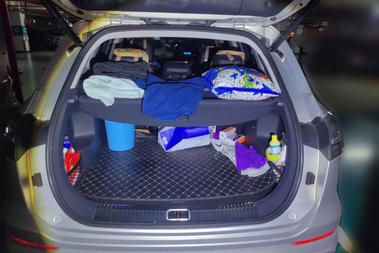 Used Hongqi HS5 2023 2.0T Four-Wheel Drive Flagship Pro Edition Trunk