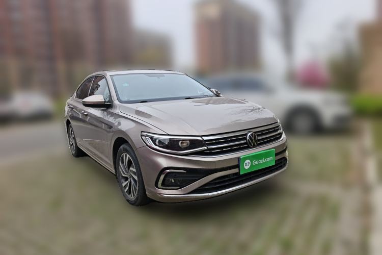 Used Volkswagen Bora 2023 200TSI DSG Smart Drive Version Front Right 45 Deg