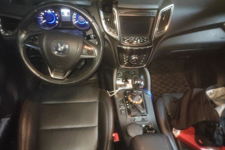 Used CHANGAN CS75 2016 1.8T Automatic Elite Model China V Standard Center Console