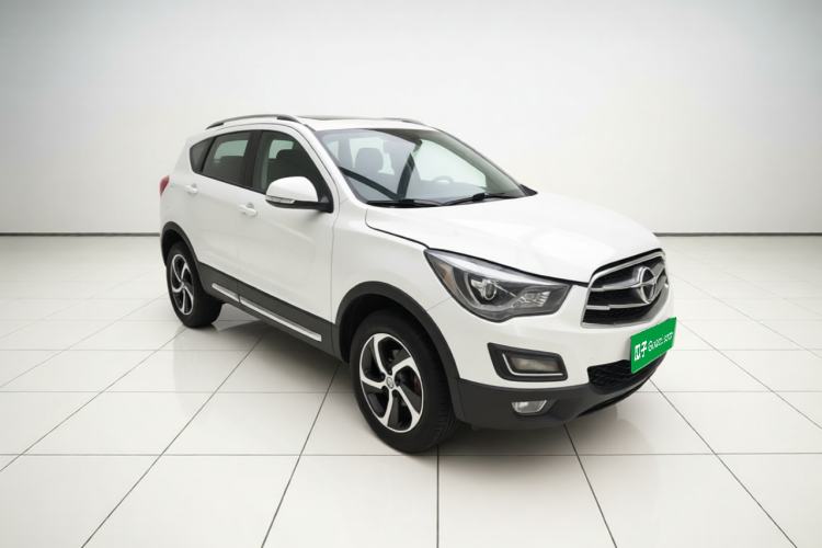 Used Haima S5 2017 Strong-Performance Version 1.5T Manual Luxury Model Front Right 45 Deg
