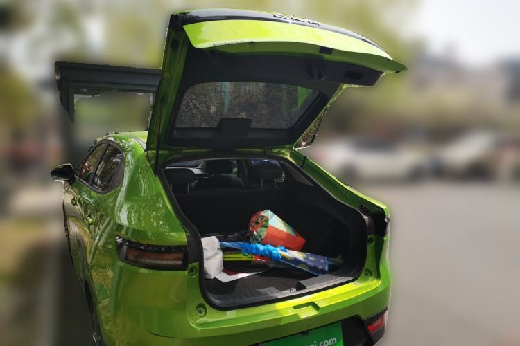 Used ORA iQ 2018 High-Range Version Smart Connectivity Model