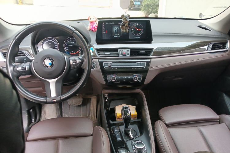 Used BMW X1 2020 xDrive25Li Luxury Edition Center Console