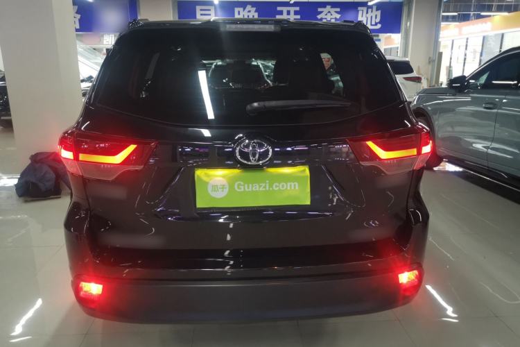 Used Toyota Highlander 2018 2.0T Four-Wheel Drive Knight Edition 7 Seats China VI Standard Rear