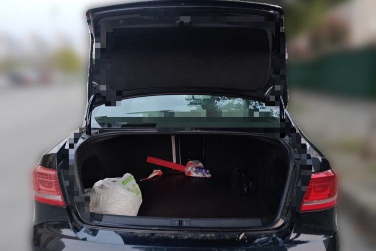 Used Volkswagen Magotan 2011 1.8TSI DSG Comfort Model Trunk