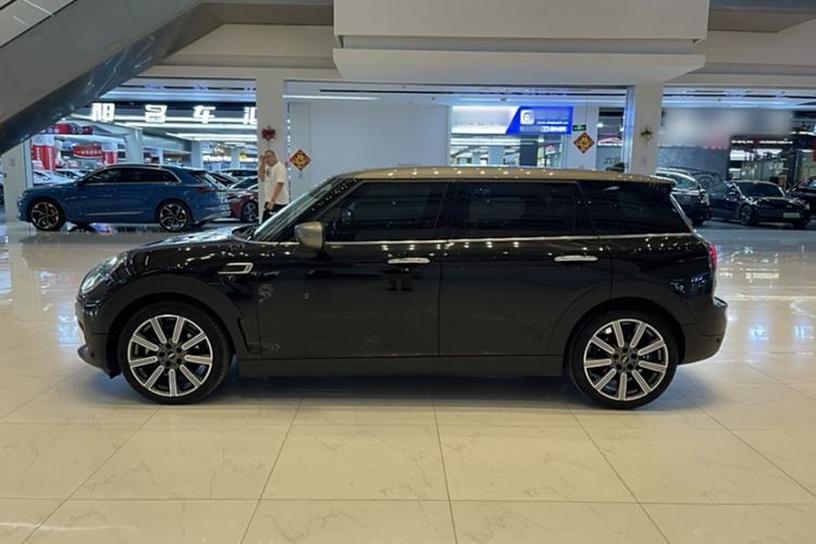 Used MINI Clubman 2022 Facelift 1.5T COOPER Connoisseur