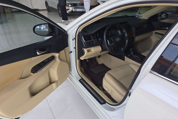 Used Toyota Camry 2016 2.0G 10th Anniversary Leading Edition