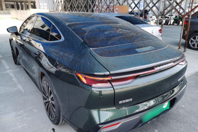 Used Geely Galaxy 8 2025 130km EM-P Starship Edition