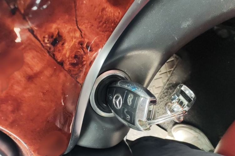 Used Mercedes-Benz V-Class 2016 V 260 L Prestige Extended Edition
