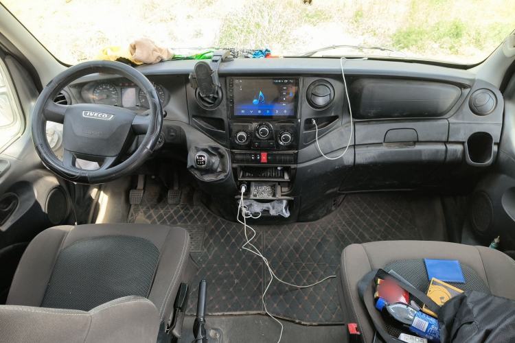 Used Iveco Eurocargo 2020 2.3T Manual Super Rui Long Wheelbase Short Overhang High Roof China VI F1A
