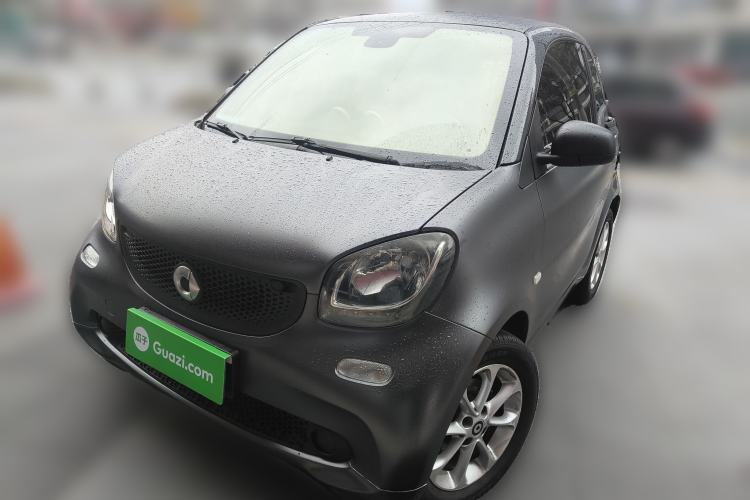 Used smart fortwo 2015 1.0L 52 kW hardtop Dynamic version