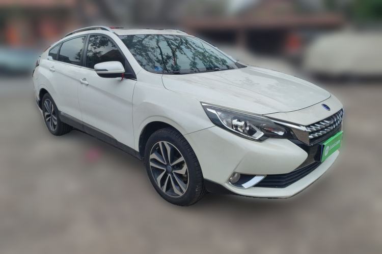 Used Venucia T90 2017 2.0L CVT Smart Edition Front Right 45 Deg